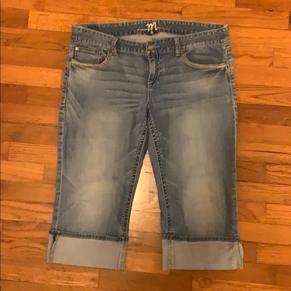 Madison Denim Co. Cuffed Capris Flap Pocket Jeans - Picture 1 of 3